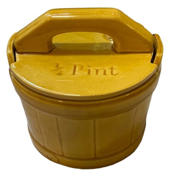 Half Pint Vintage Ceramic Basket Container - Picture 4 of 14